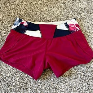 Lululemon shorts magenta size 4 (2.5inseam)